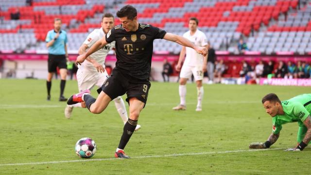 世界杯手机观看-最炸裂的破纪录时刻！“世一锋”在德甲还有何追求？