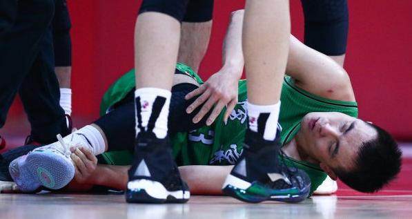 世界杯手机观看-【观察】CBA伤病潮突然来袭 多重因素加剧伤病危机